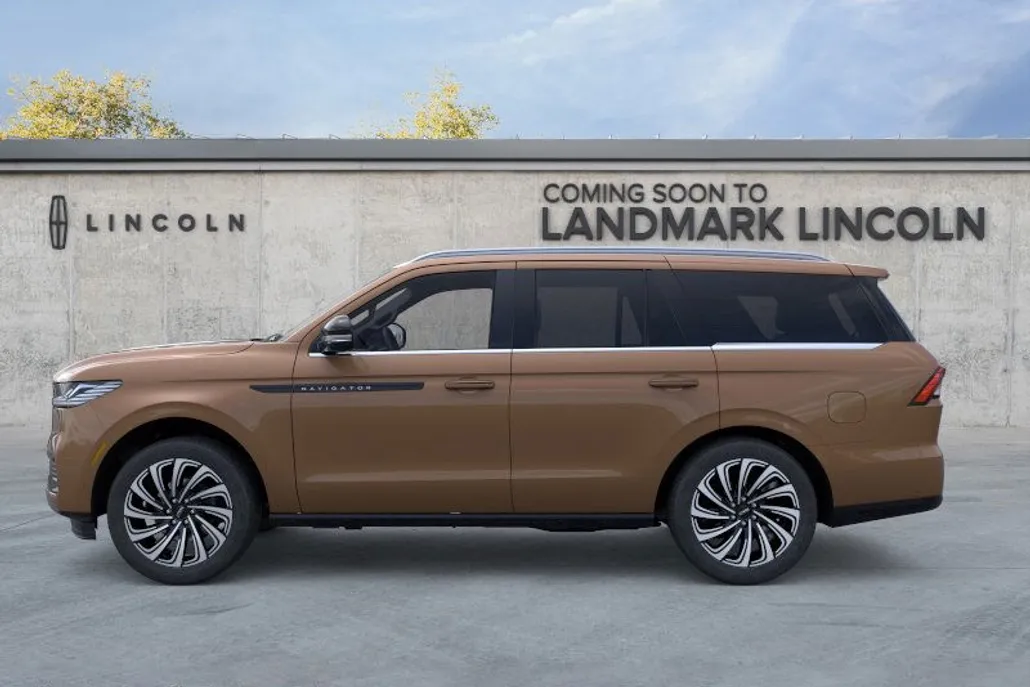 2025 Lincoln Navigator Black Label photo 1
