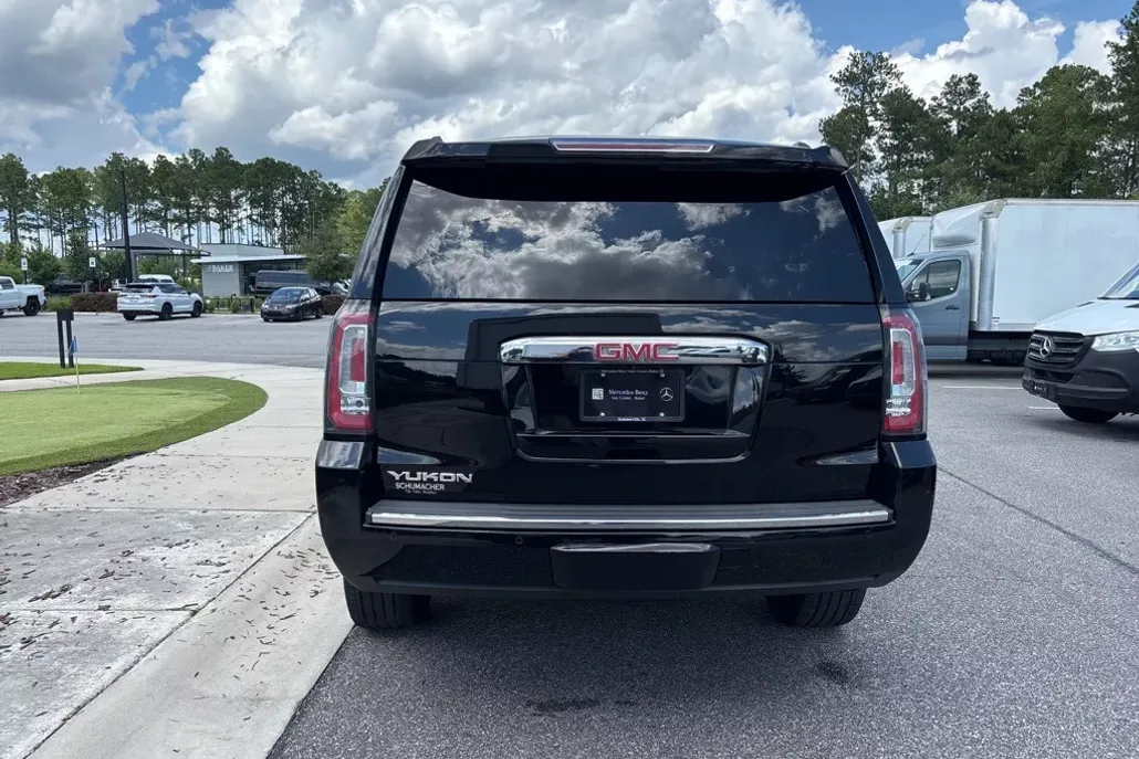2018 Gmc Yukon Denali photo 1