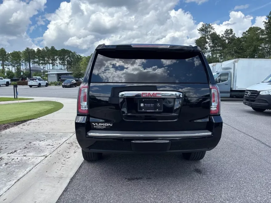 2018 Gmc Yukon Denali photo 1
