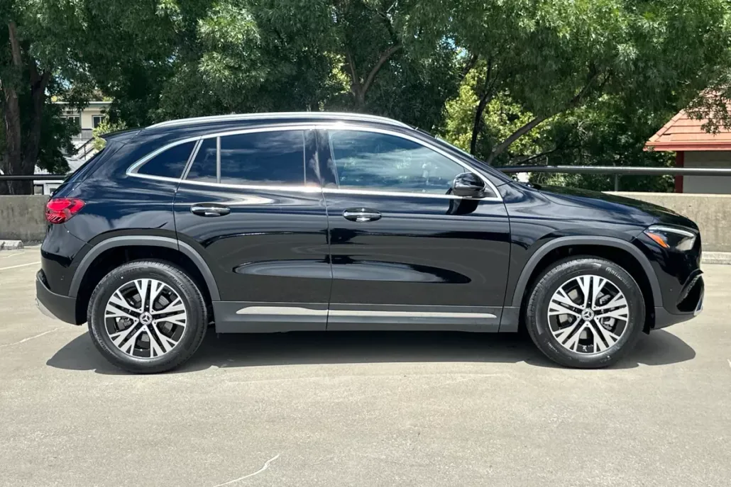 2025 Mercedes Benz GLA 250 4MATIC photo 1