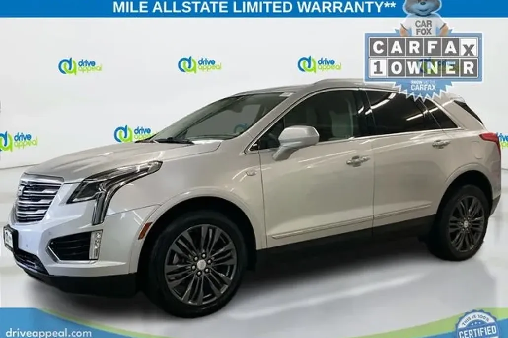 2017 Cadillac XT5 Premium Luxury photo 1