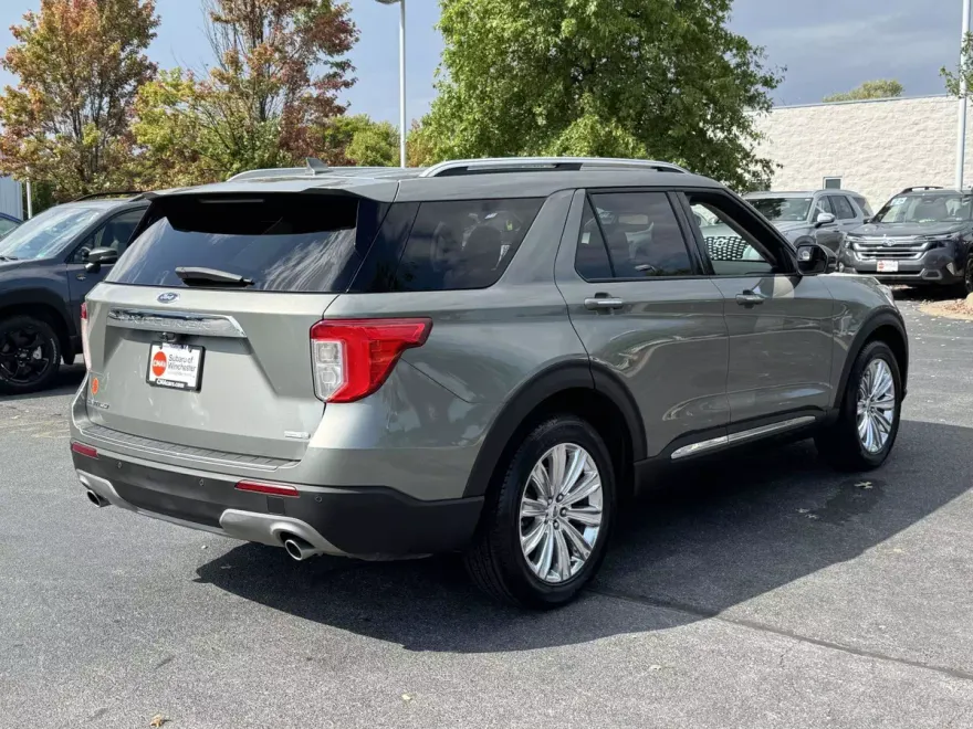 2020 Ford Explorer Limited photo 1