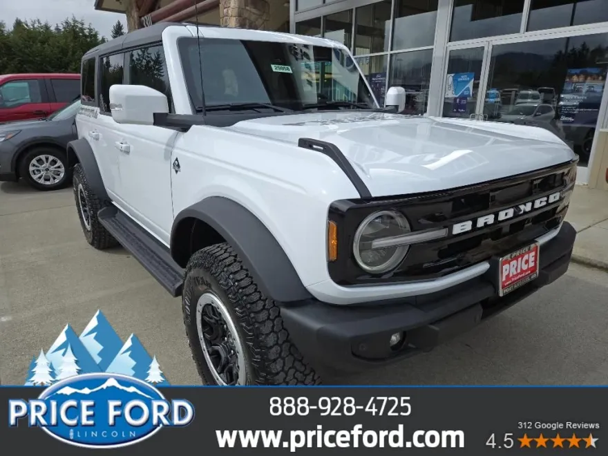 2025 Ford Bronco Outer Banks photo 1
