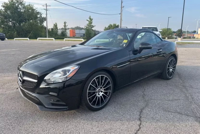 2019 Mercedes Benz SLC 300 photo 1
