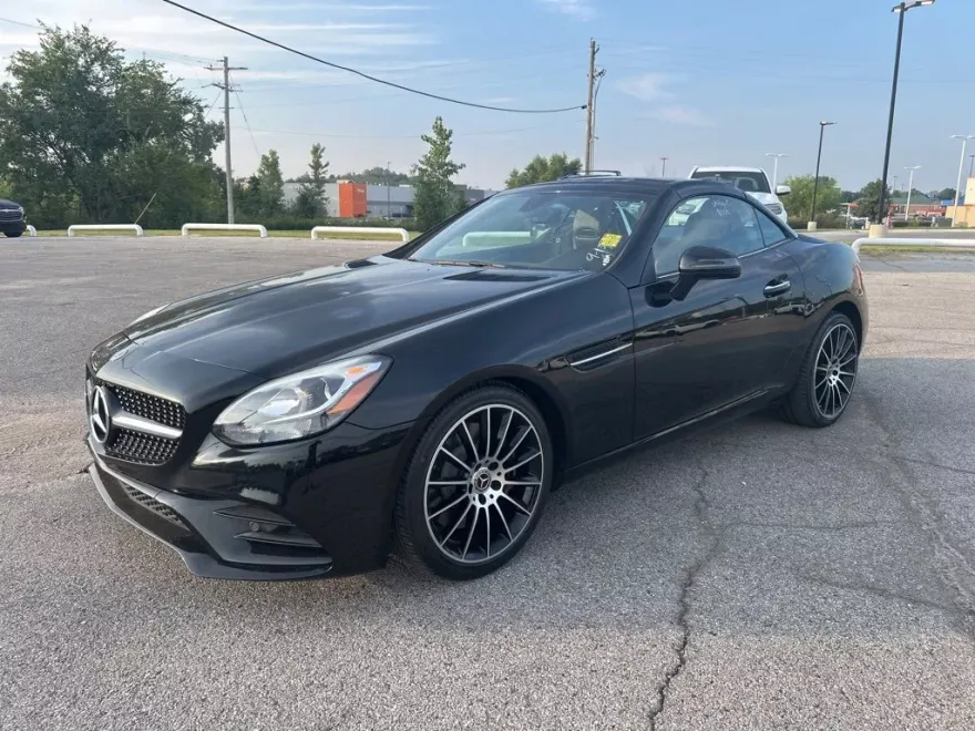 2019 Mercedes Benz SLC 300 photo 1