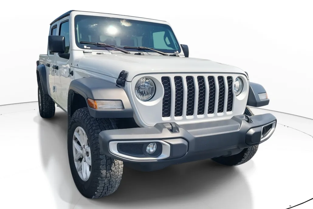 2023 Jeep Gladiator Sport S photo 1