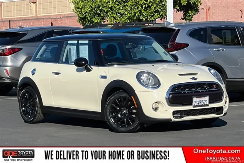 2018 Mini Cooper Hardtop S photo 1