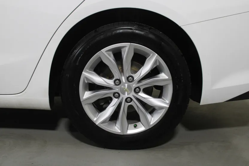 2020 Chevrolet Malibu 1LT photo 1