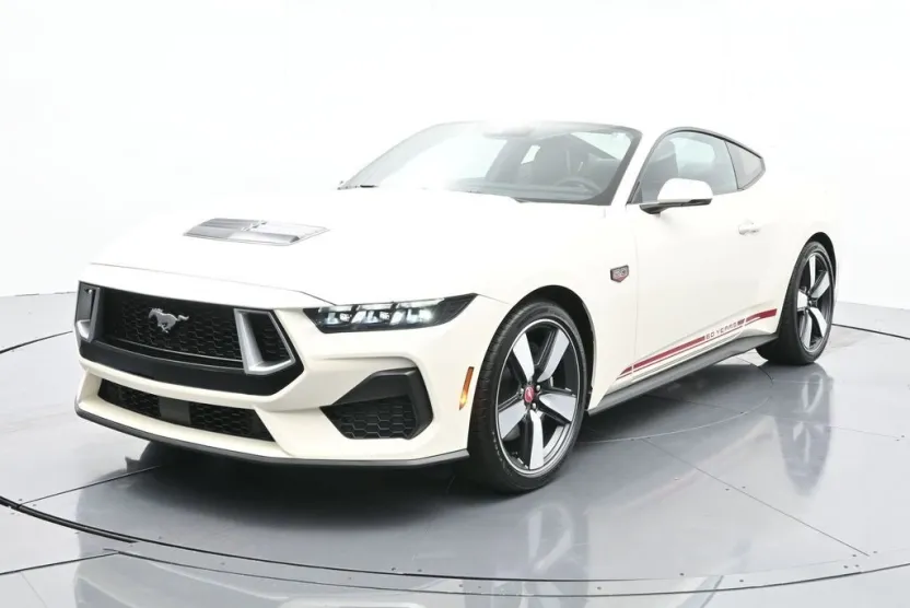 2025 Ford Mustang GT Premium photo 1
