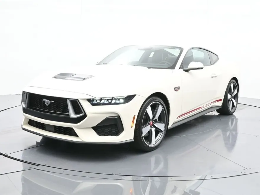 2025 Ford Mustang GT Premium photo 1