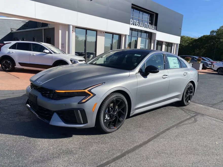 2026 Kia K5 GT-Line photo 1