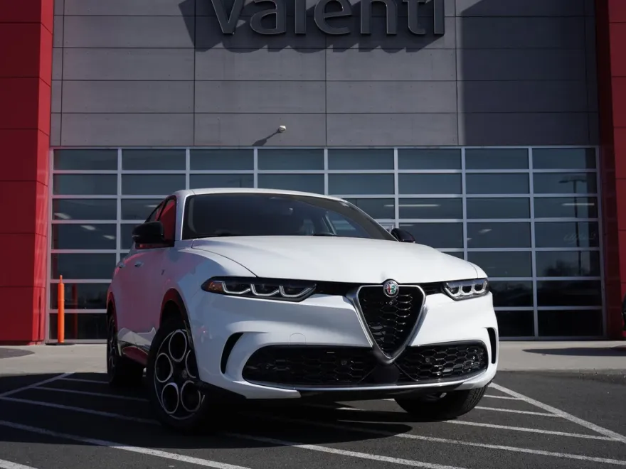 2024 Alfa Romeo Tonale Ti photo 1