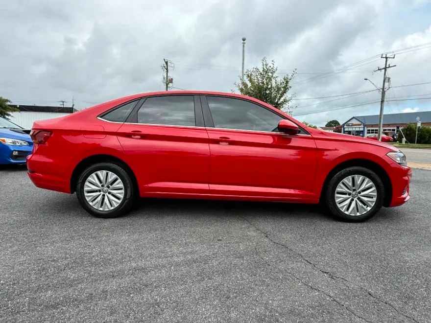 2019 Volkswagen Jetta S photo 1