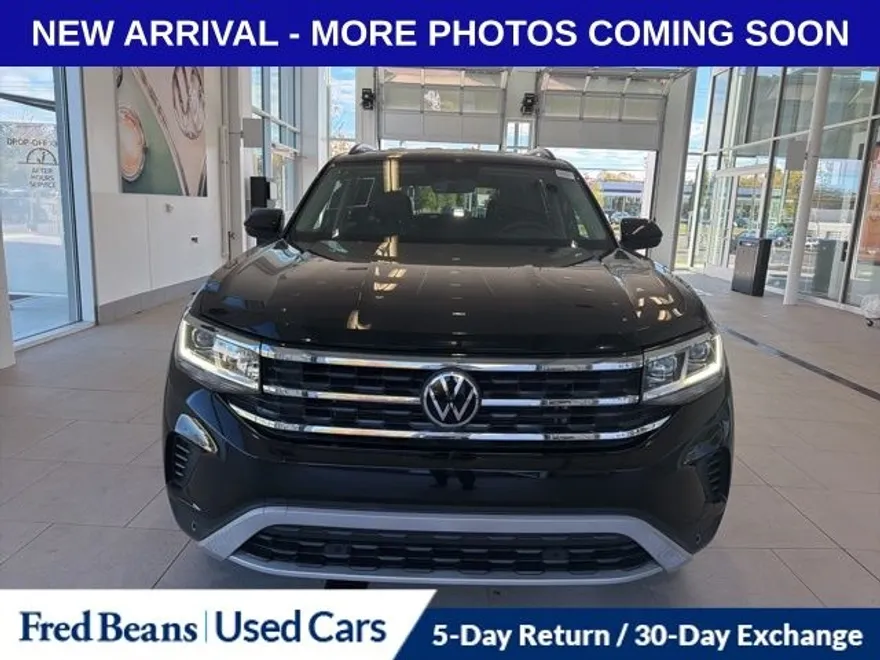 2022 Volkswagen Atlas SE Technology photo 1