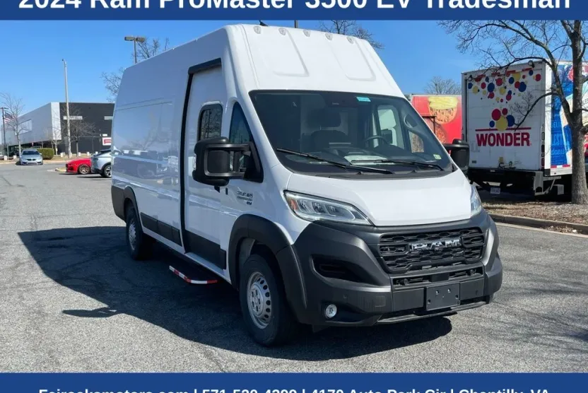 2024 Ram 3500 photo 1