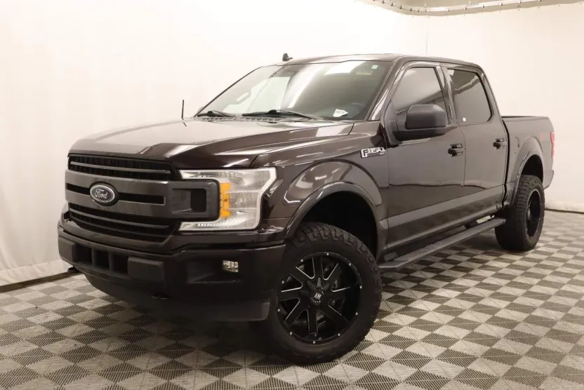 2020 Ford F-150 XLT photo 1