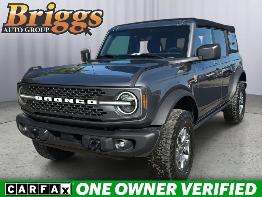 2022 Ford Bronco Badlands photo 1