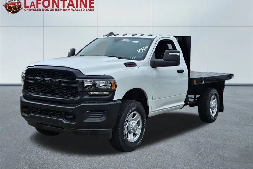 2024 Ram 3500 Tradesman photo 1