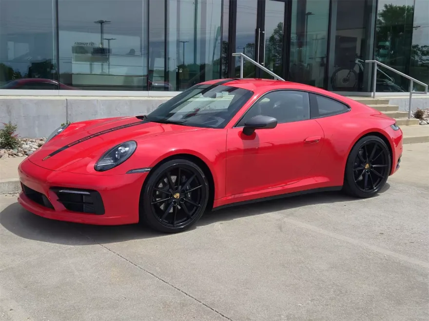 2024 Porsche 911 4 photo 1