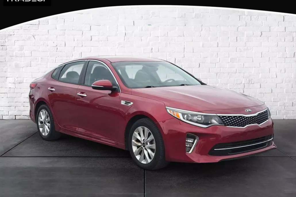 2018 Kia Optima LX photo 1