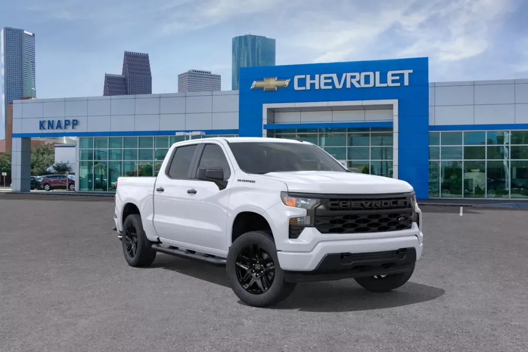2025 Chevrolet Silverado 1500 Custom photo 1