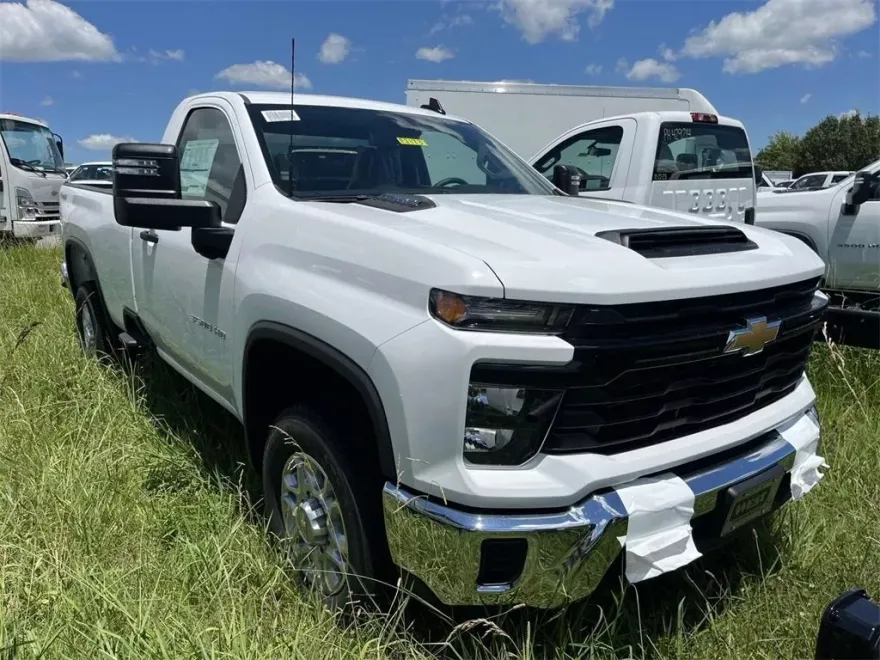 2024 Chevrolet Silverado 3500HD photo 1