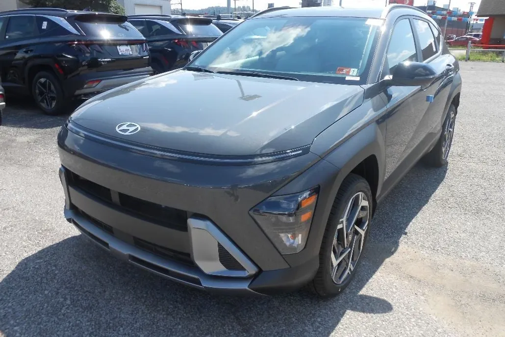 2026 Hyundai Kona SEL photo 1