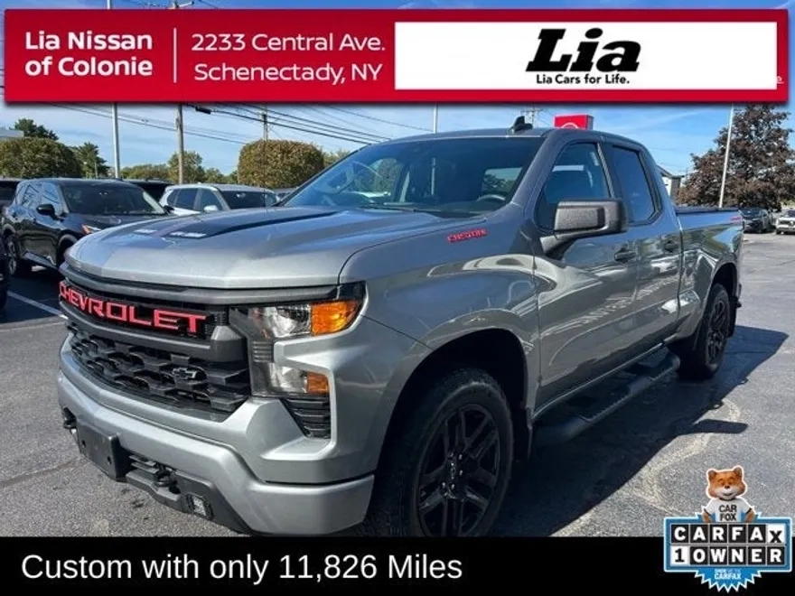 2023 Chevrolet Silverado 1500 Custom photo 1