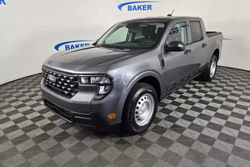 2025 Ford Maverick XL photo 1