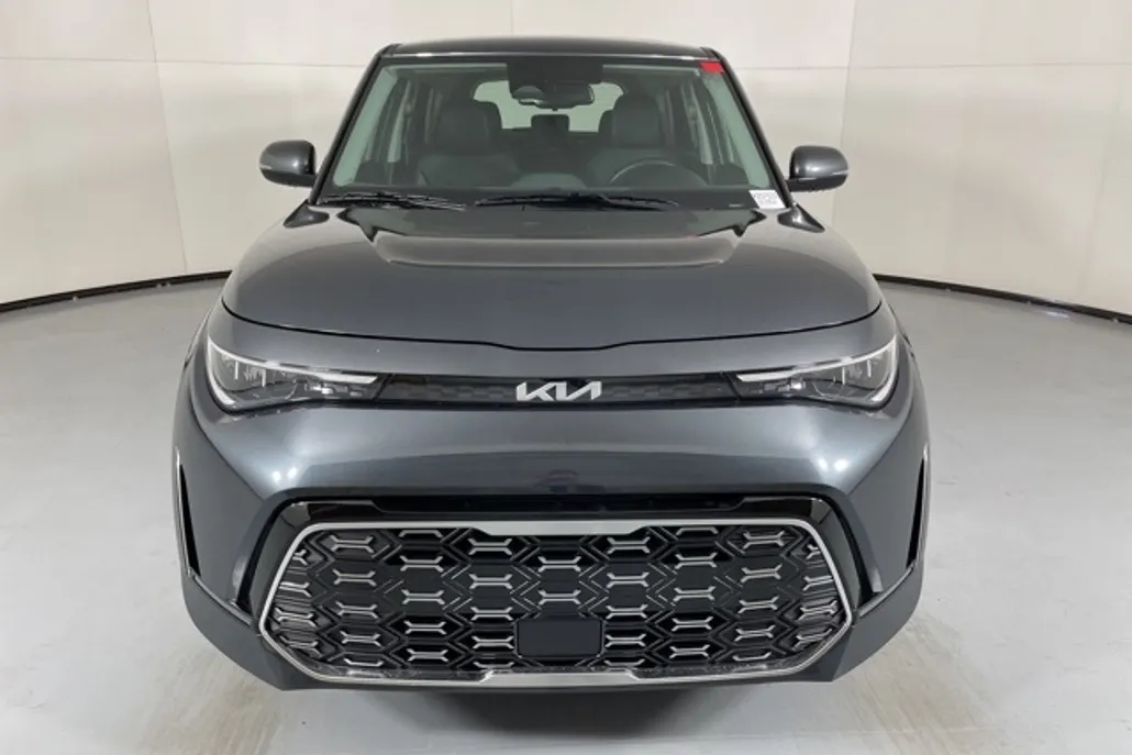 2025 Kia Soul GT-Line photo 1