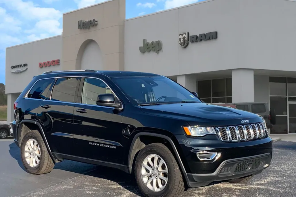 2021 Jeep Grand Cherokee Laredo X photo 1