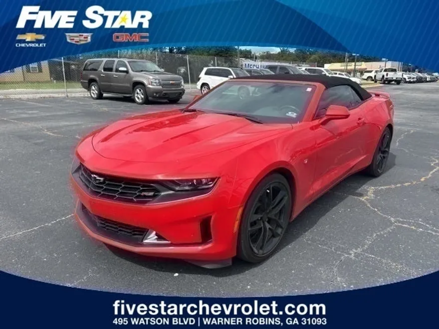 2023 Chevrolet Camaro 1LT photo 1