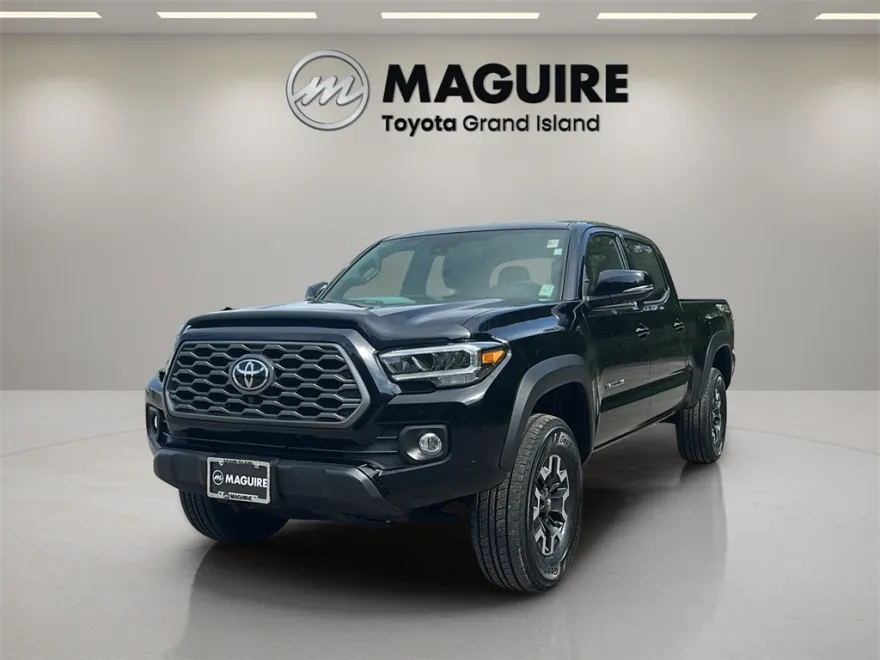 2023 Toyota Tacoma TRD Off-Road photo 1
