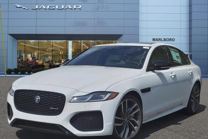 2024 Jaguar XF R-Dynamic SE AWD P300 photo 1