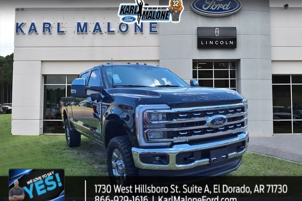 2025 Ford F-250 Lariat photo 1