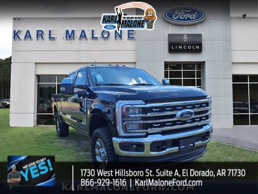 2025 Ford F-250 Lariat photo 1