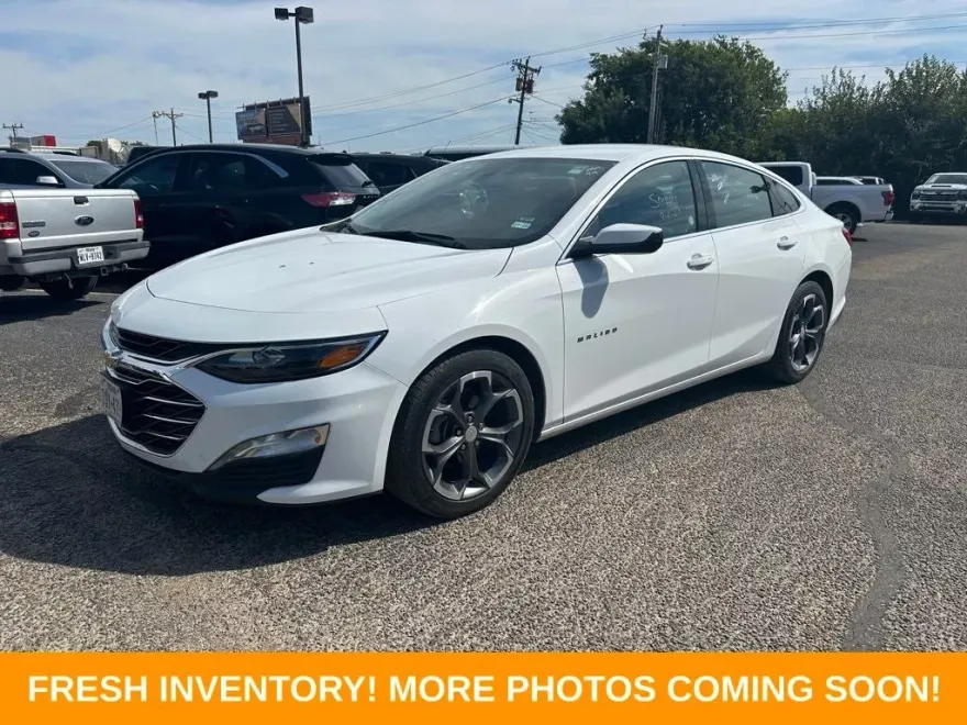 2024 Chevrolet Malibu 1LT photo 1