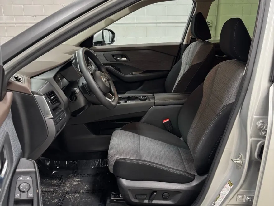 2023 Nissan Rogue SV AWD photo 20