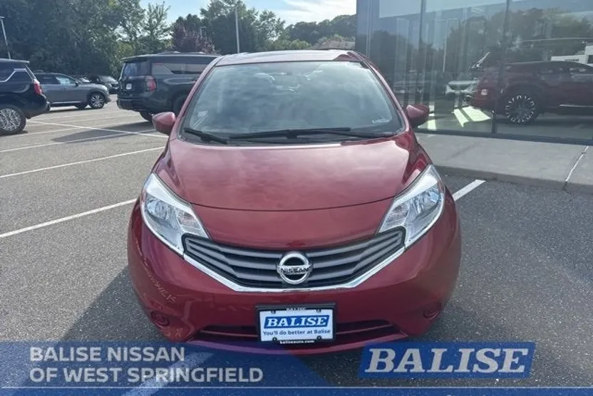 2015 Nissan Versa Note SV photo 1