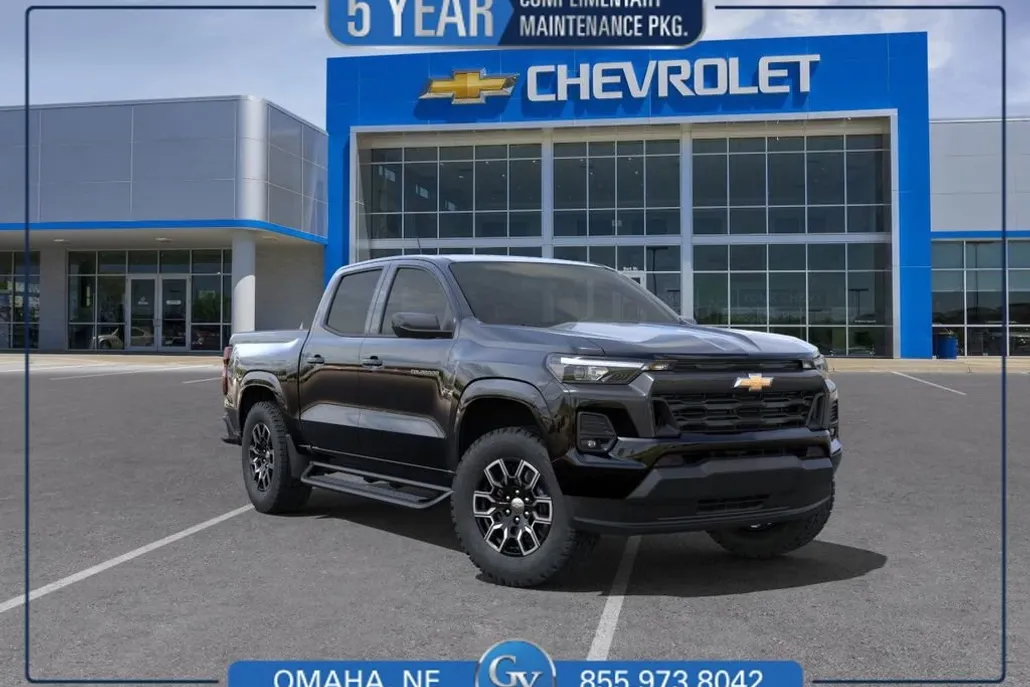 2024 Chevrolet Colorado LT photo 1