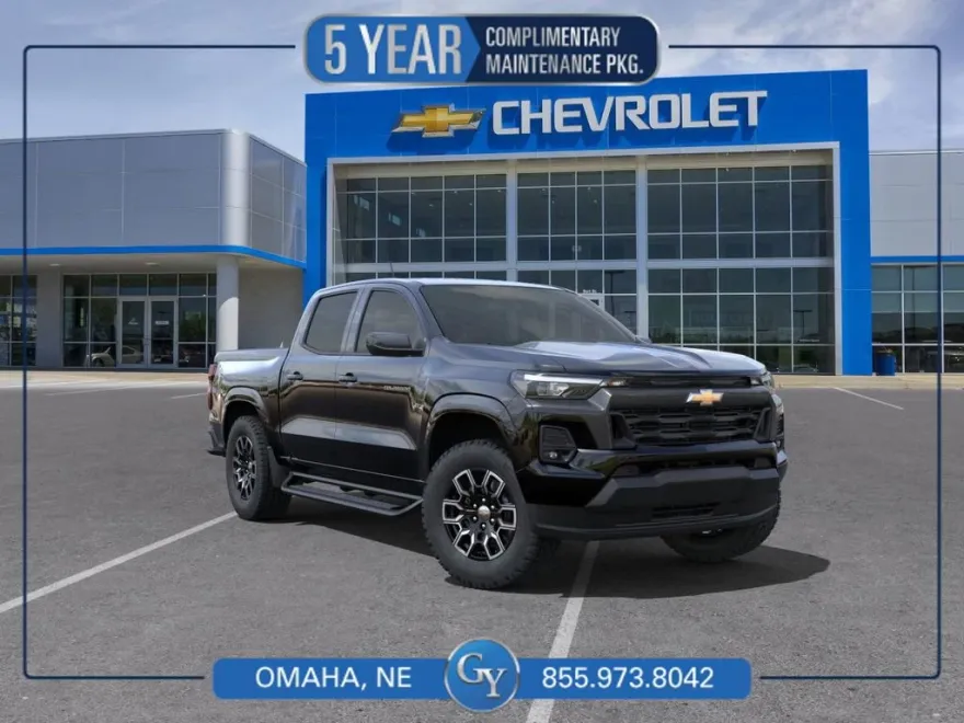 2024 Chevrolet Colorado LT photo 1