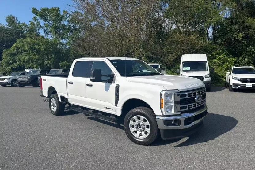 2024 Ford F-250 photo 1