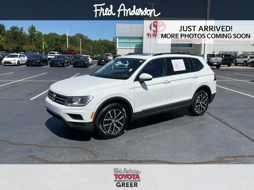 2021 Volkswagen Tiguan SE photo 1