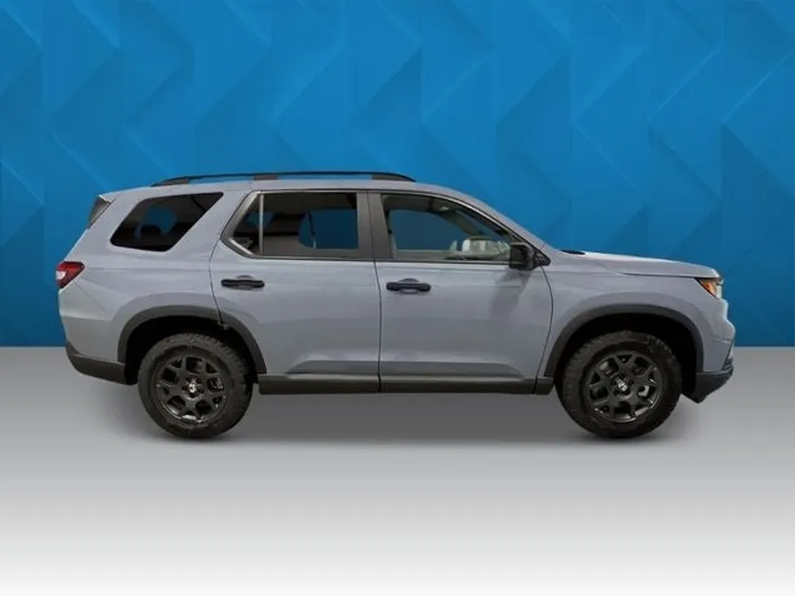 2025 Honda Pilot TrailSport photo 1