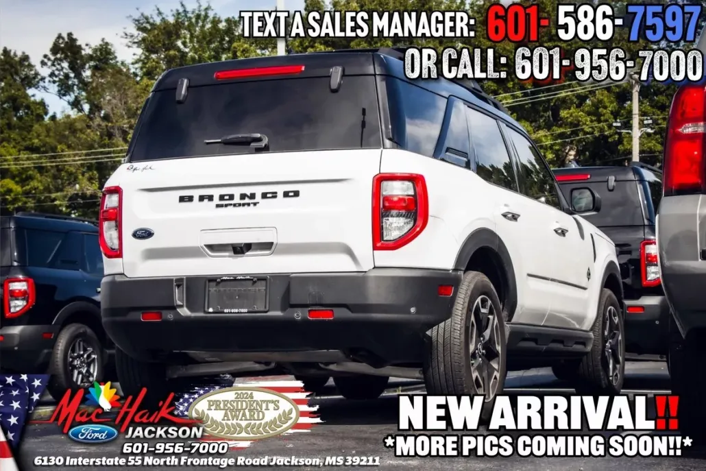 2023 Ford Bronco Sport Outer Banks photo 1