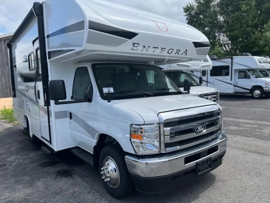 2026 Ford E-350 Base photo 1