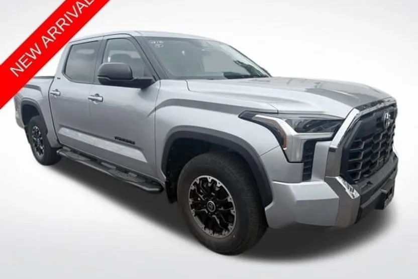 2022 Toyota Tundra SR5 photo 1