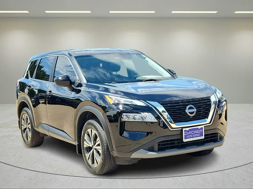 2023 Nissan Rogue SV photo 1