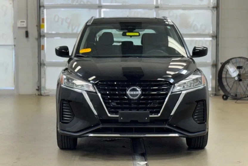 2024 Nissan Kicks SV photo 1