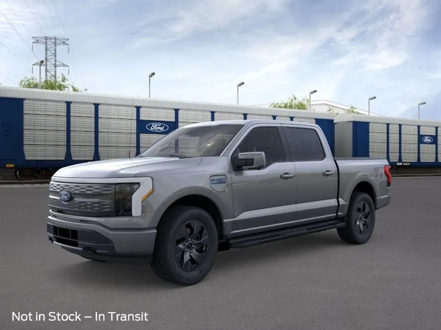 2025 Ford F-150 Lightning photo 1